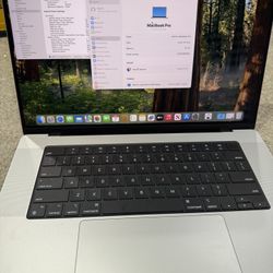 New Open Box Apple MacBook Pro 16” M4 Max 48gb Ram 1TB AppleCare Plus 2028!!  MSRP $4800!