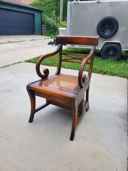 Library Chair / Library Steps