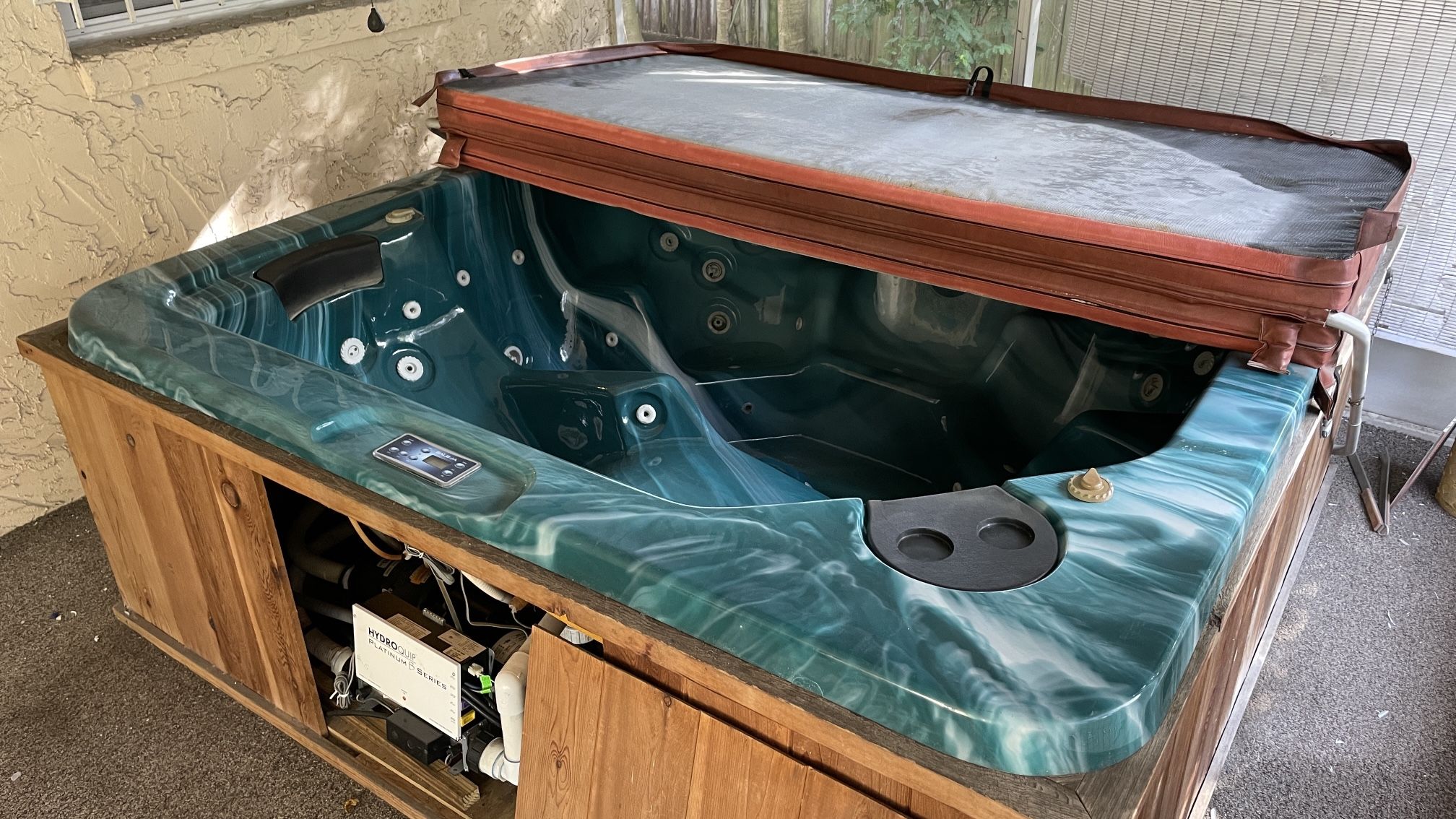 Spa Hot Tub For 6 People