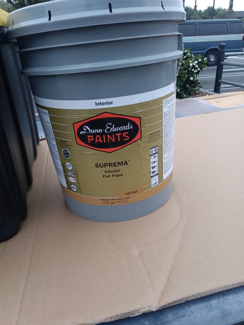 Dunn Edwards Suprema Interior Flat Paint
