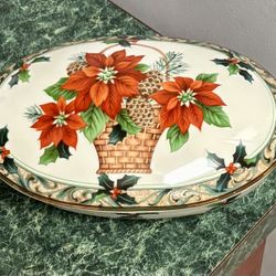 Mikasa Poinsettia Christmas Holiday Covered Dish 