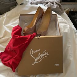 Louboutin Pumps Nude Size 38