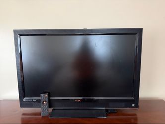 Vizio LCD HDTV with Remote