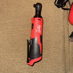 3/8” Milwaukee M12 Ratchet w charger (battery not included)