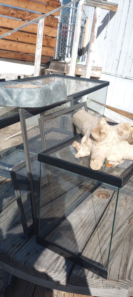 Small Terrarium And X large With Accessories For Bearded Dragon