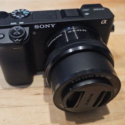 Sony A6400 w/ 16-50mm 115 Shutter Count