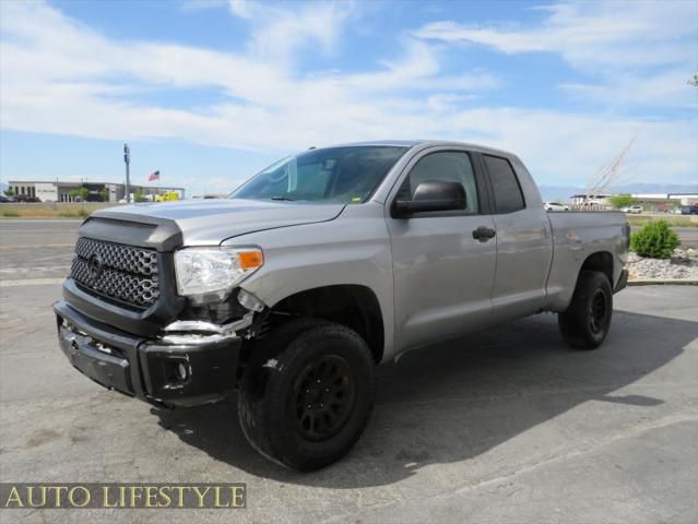 2014 Toyota Tundra 4WD Truck