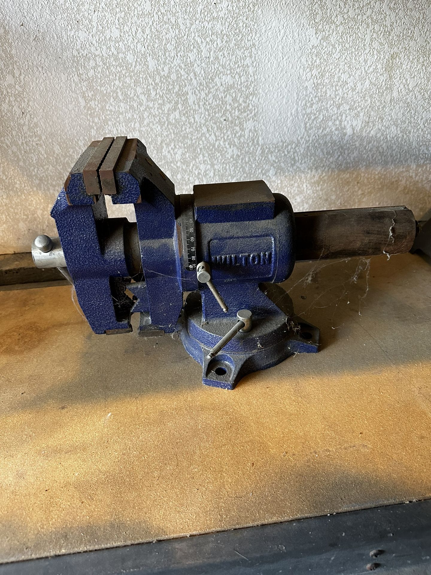 Wilton Vise for Sale in Hemet, CA OfferUp