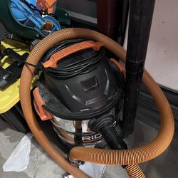 Ridge Vacuum 10 Gallon 