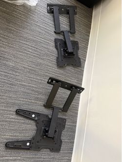 2 Swivel tv mounts.