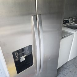 Whirlpool Stainless Steel Refrigerator 