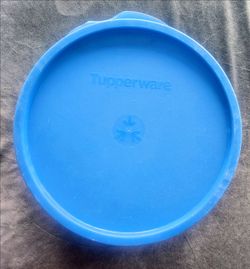 Tupperware spice box