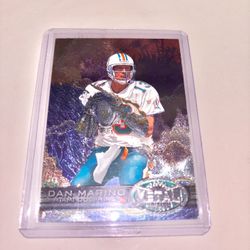 Dan Marino Metal Universe Football Card 