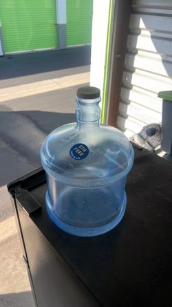 Water bottle 2 gallon