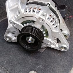 05 Cadillac Alternator 