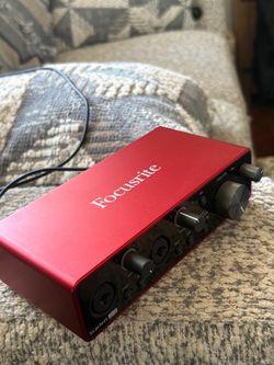 Focusrite Scarlett 2i2 3rd Gen USB Audio Interface - Great Condition