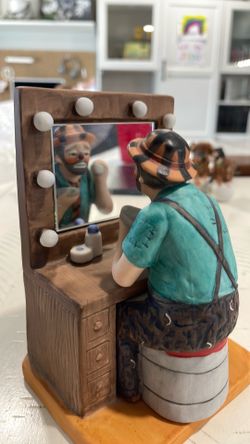 Emmet Kelly jr. collectible send offer