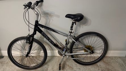 Trek Mountain Bike