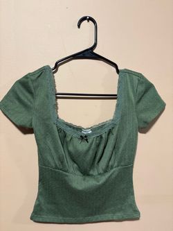 Green crop top