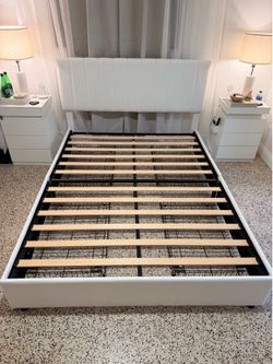Queen bed frame with 4 storage drawers