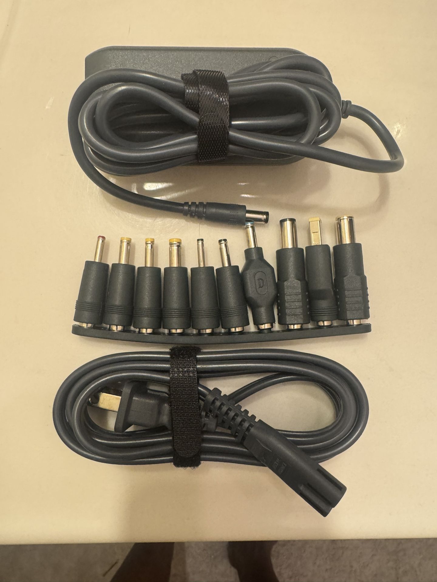 AC Adapter Laptop