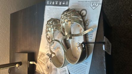 Toddlers shoes