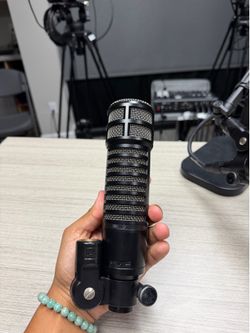 Electro - Voice RE20 Dynamic Broadcast Microphone