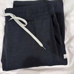 Vuori Women’s Joggers Size Large