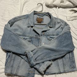 Jean Jacket Size Large