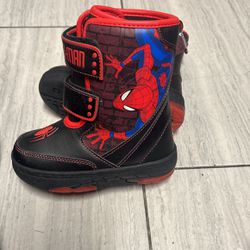 New Kids spiderman boots size 10