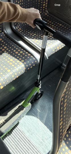 RAZOR E90 ELECTRIC SCOOTER