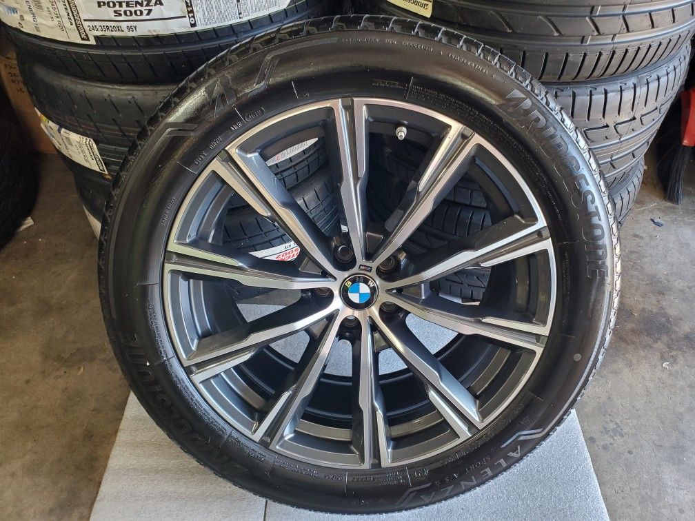 2 x Original BMW X5 Stock 20" Wheels Rims Tires