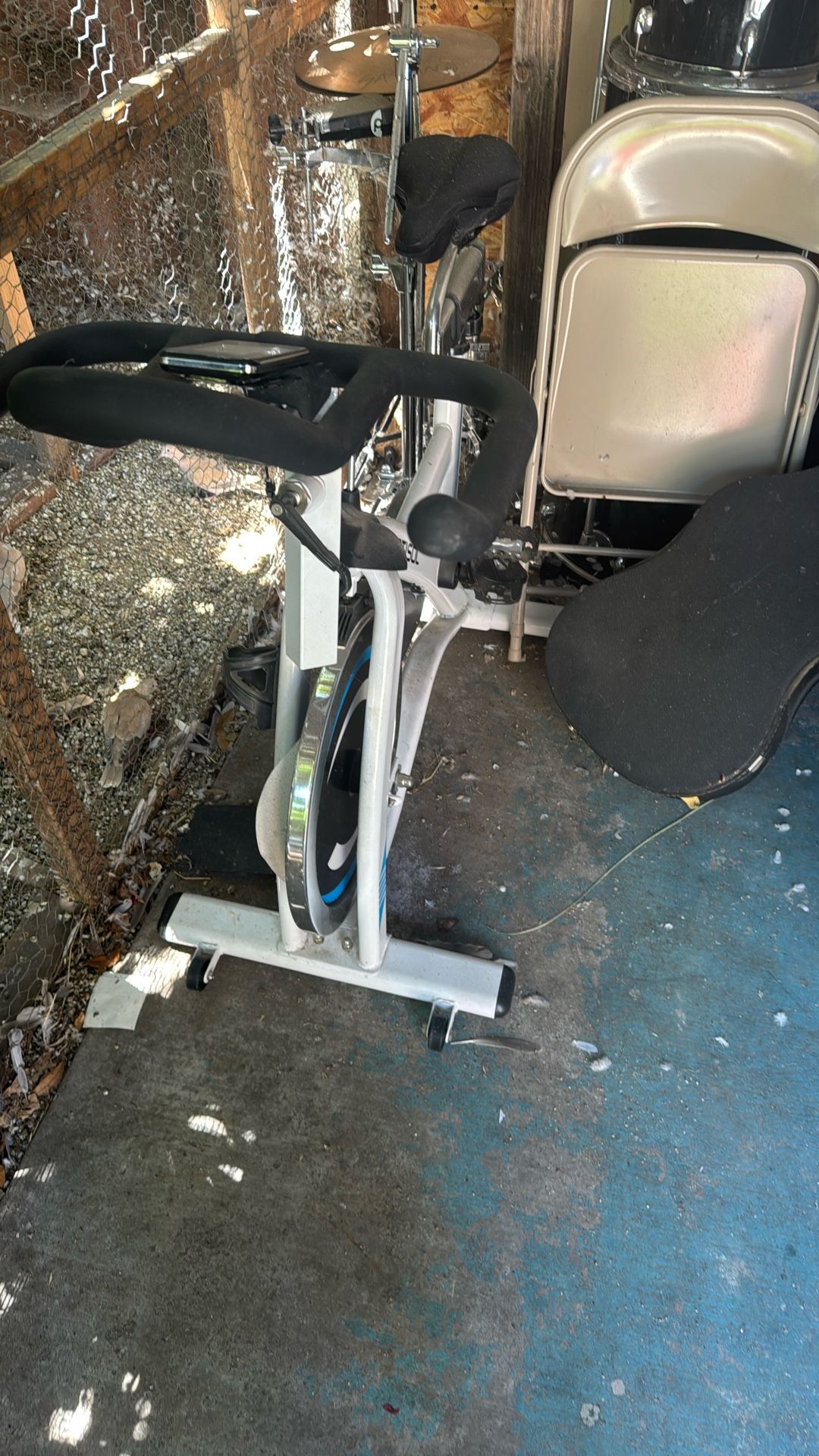 Vendo Bisicleta De Ejercicio Semi Nueva Y Muy Barata $200