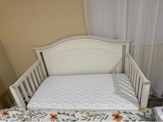 Convertible Crib + Mattress