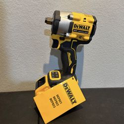 New Dewalt 20V Max Compact 1/2 Impact Wrench
