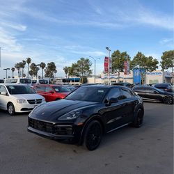 2023 Porsche Cayenne Coupe GTS