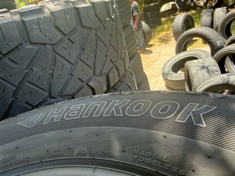 Hankook  275-60-20   Year 2022