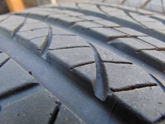 4 Used 225 70 16 Douglas Touring A/S Tires 103T 8/32nds Date 2023