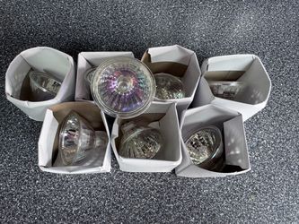 New Halogen landscape bulbs MR-16