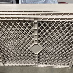 8 Panel Beige Baby / Pet Gate