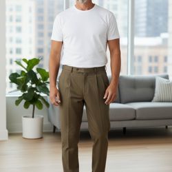 Canali for Bloomingdale’s Italy Men’s Brown Wool Dress Pants Pleated, 36 52