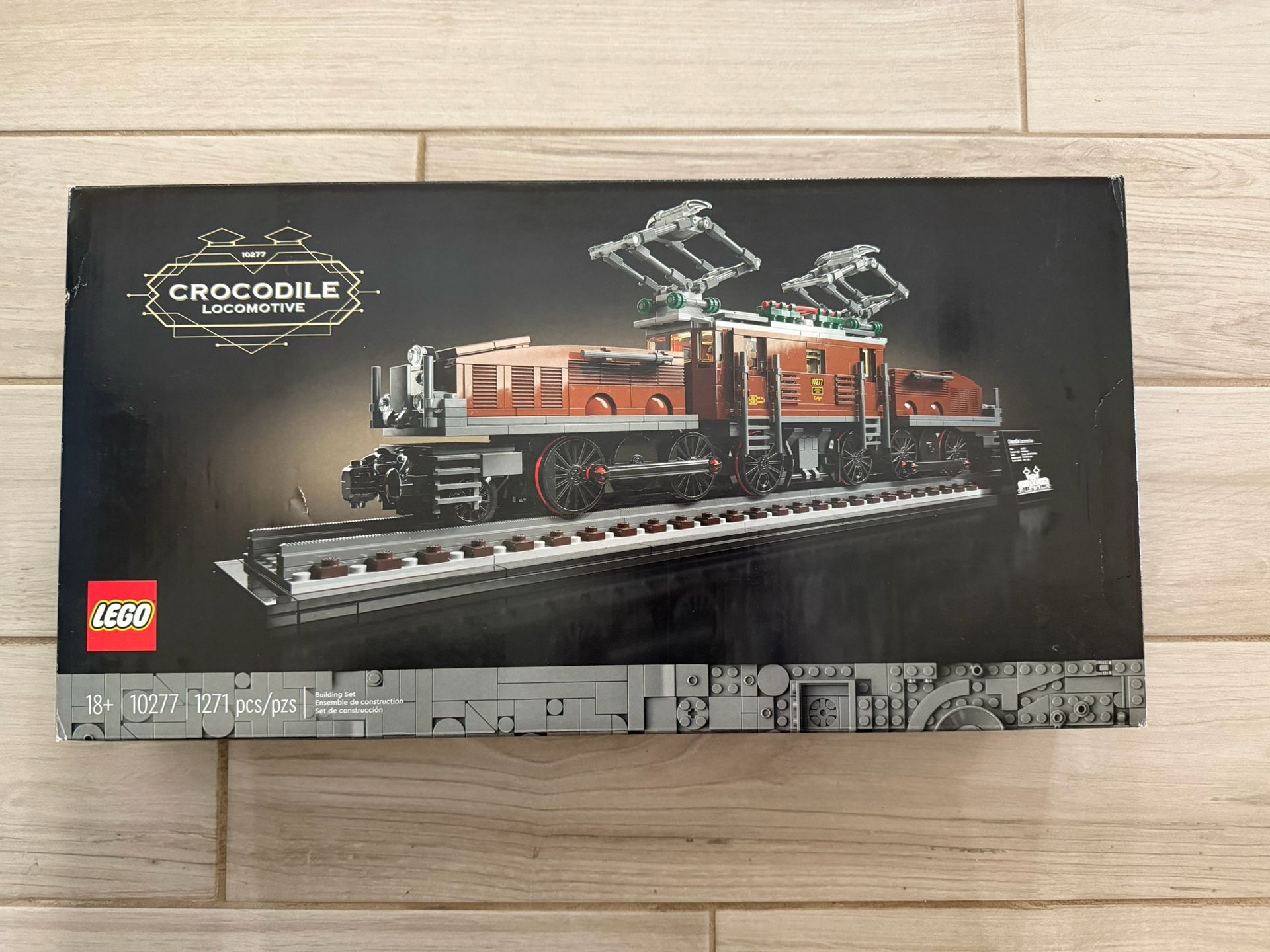 Lego 10277 Crocodile Locomotive