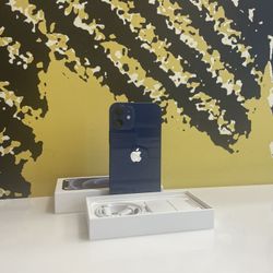 Unlocked Apple iPhone 12 64gb- Black