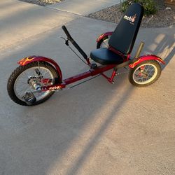 Mobo Triton 16” 3-wheel Cruiser kids tricycle