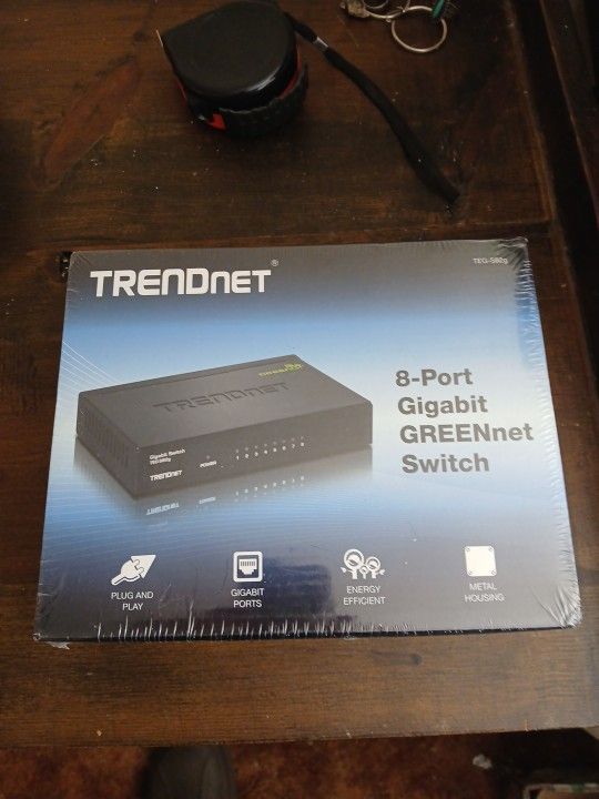 Brand New TrendNet (TEGS82g) 8-Port Gigabit Greennet External Ethernet Switch