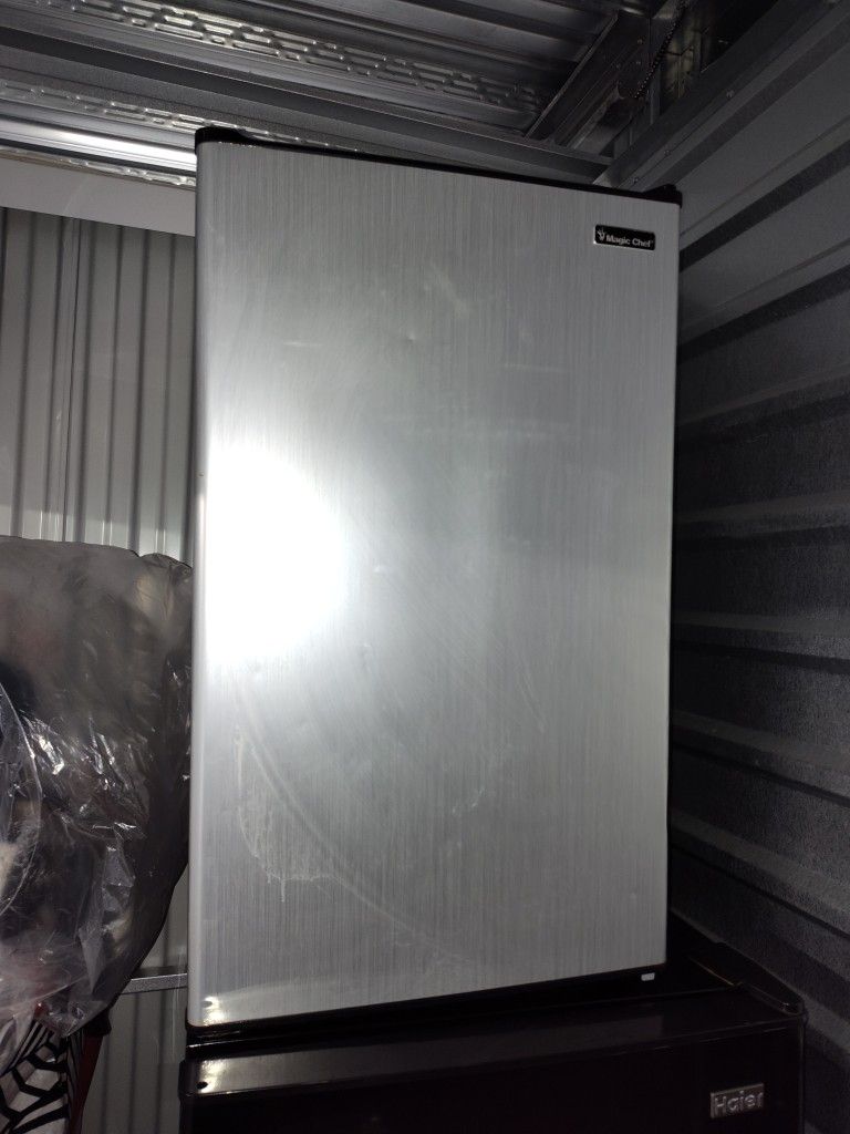 Mini Fridge for Sale in Charlotte, NC OfferUp