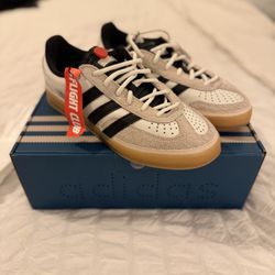 adidas BAD BUNNY GAZELLE INDOOR. Size  US 8 Men’s 