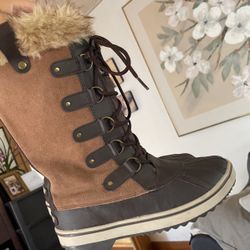 Womens Snow Boots