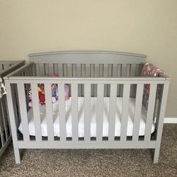 Crib With Mattress 