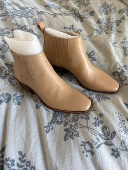 Lucky Brand- NEW-Tan Leather Chelsea Ankle Boots